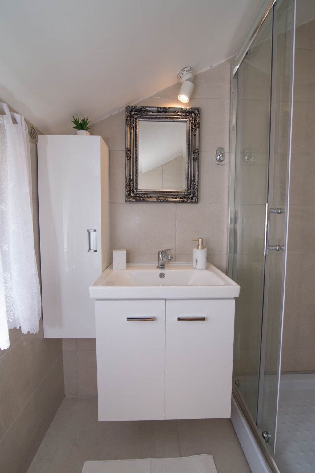 Tia Appartement mit Meerblick-Image-tags.info