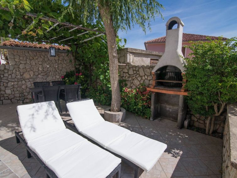 Vrijstaand appartement in het centrum van Veli Lošinj in Lošinj / Veli Lošinj