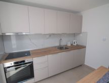Vrijstaand appartement in het centrum van Veli Lošinj - thumbnail 5