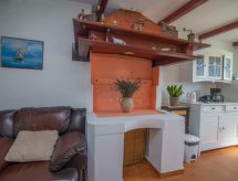 Zonovergoten appartement aan zee in Veli Lošinj voor 4 personen - thumbnail 2