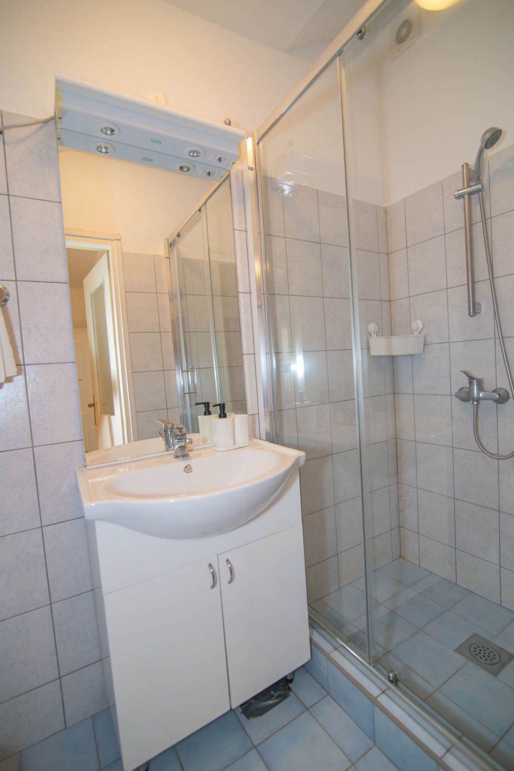 Wohnung Nika in Veli Losinj-Image-tags.info