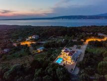 Villa Bramasole Lun: Luxe privévilla met zwembad op 500 meter van zee - thumbnail 3