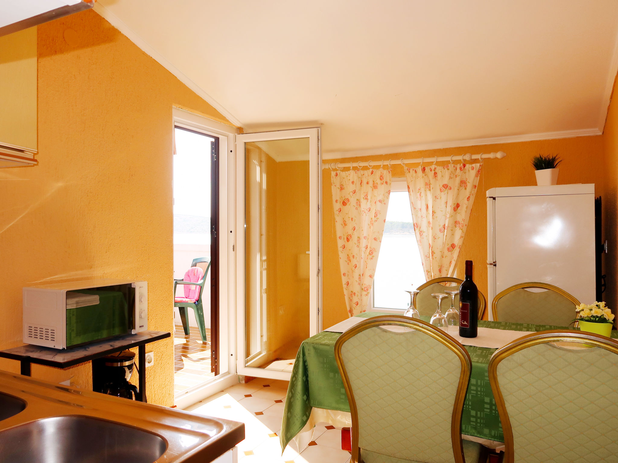 Kitchen / Dining Room