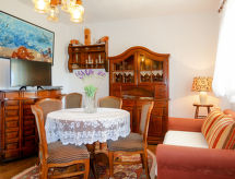 Knusse 2-slaapkamer woning op 800m van strand en centrum Rab - thumbnail 6