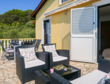 Sfeervol appartement aan zee in Rab, Kvarner baai voor 4 personen - thumbnail 4