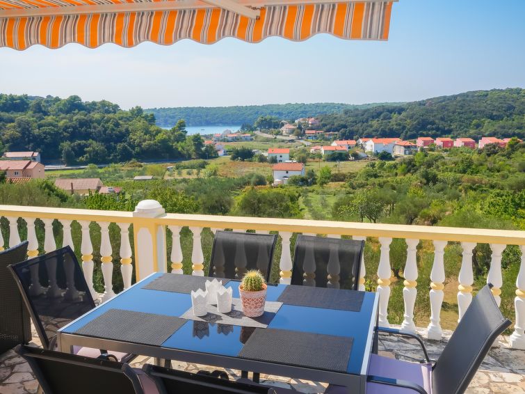 Kolic Apartment in Rab