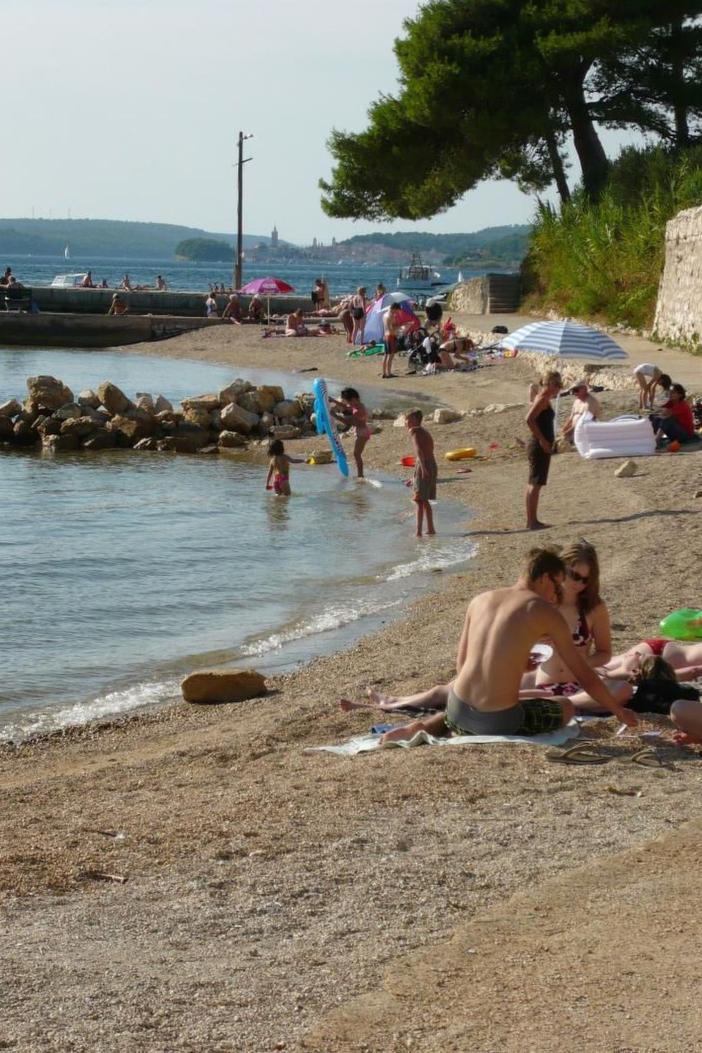 Wohnung in Barbat mit Terrasse und Grill-Binnen
