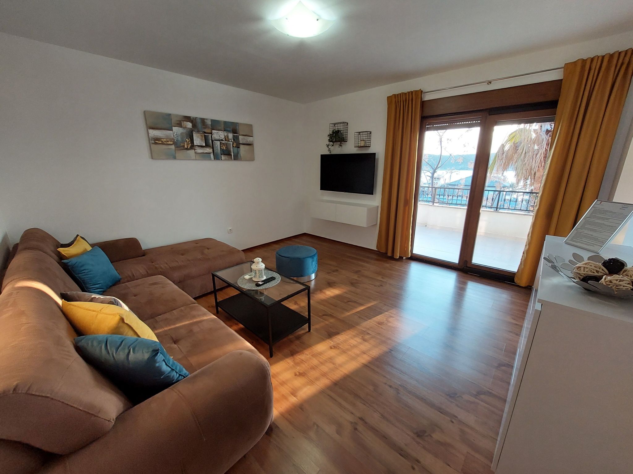 Appartement in Barbat mit Großer Terrasse-Binnen