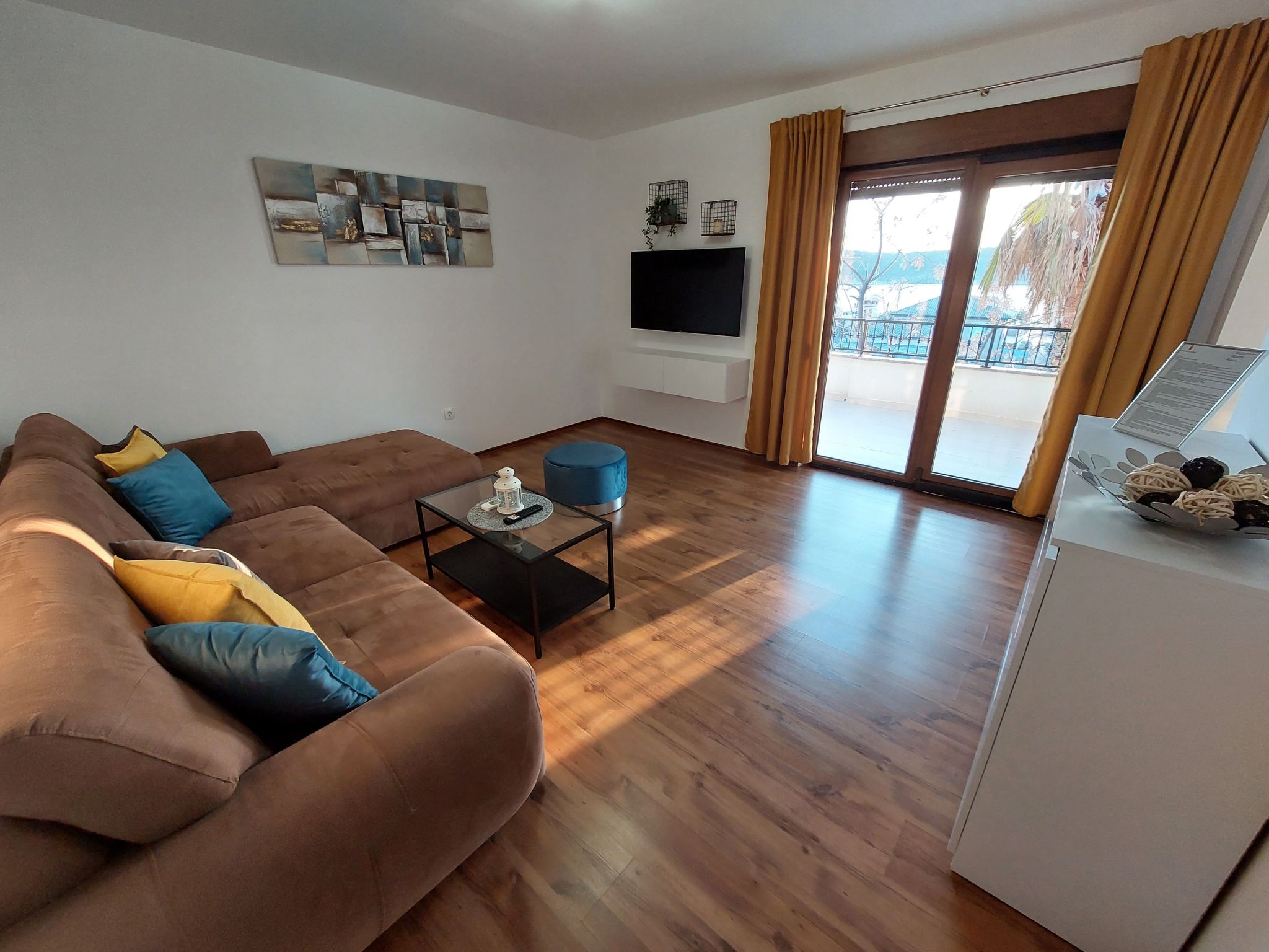 Appartement in Barbat mit Großer Terrasse-Binnen