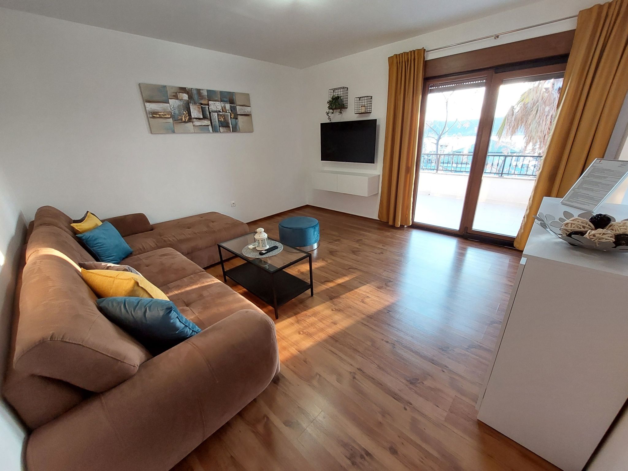 Appartement in Barbat mit Großer Terrasse-Binnen