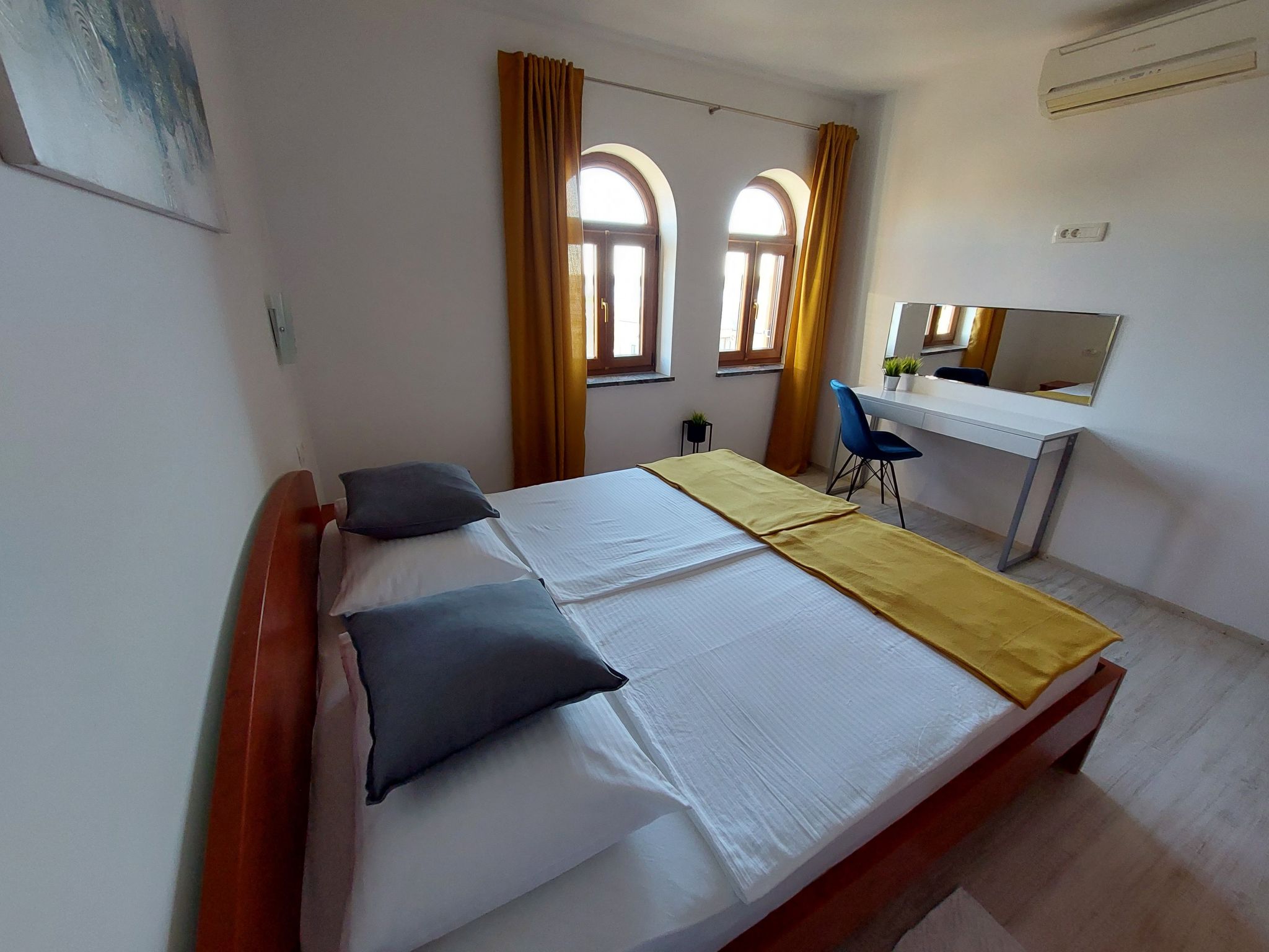 Appartement in Barbat mit Großer Terrasse-Binnen