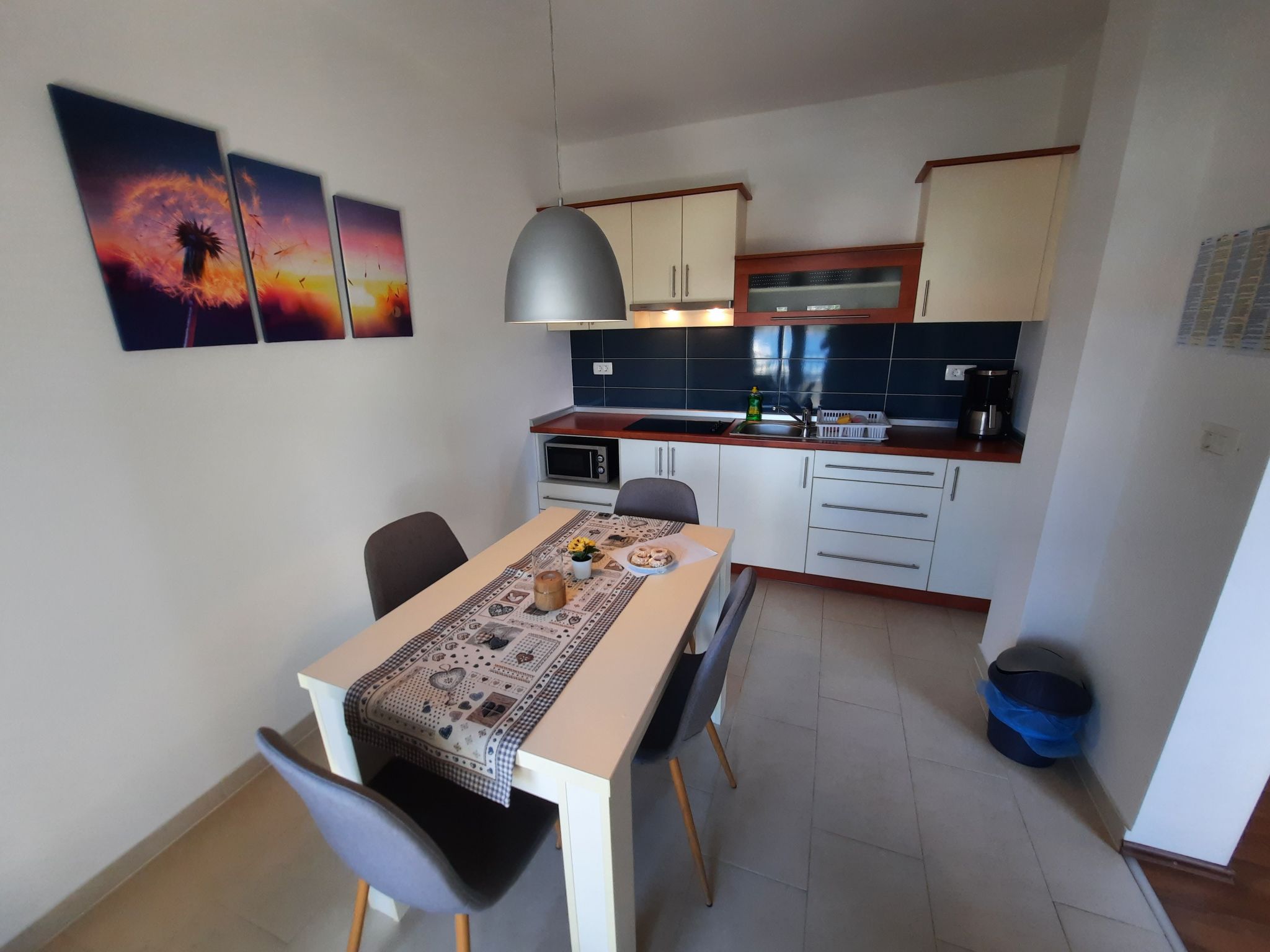 Appartement in Barbat mit Großer Terrasse-Binnen