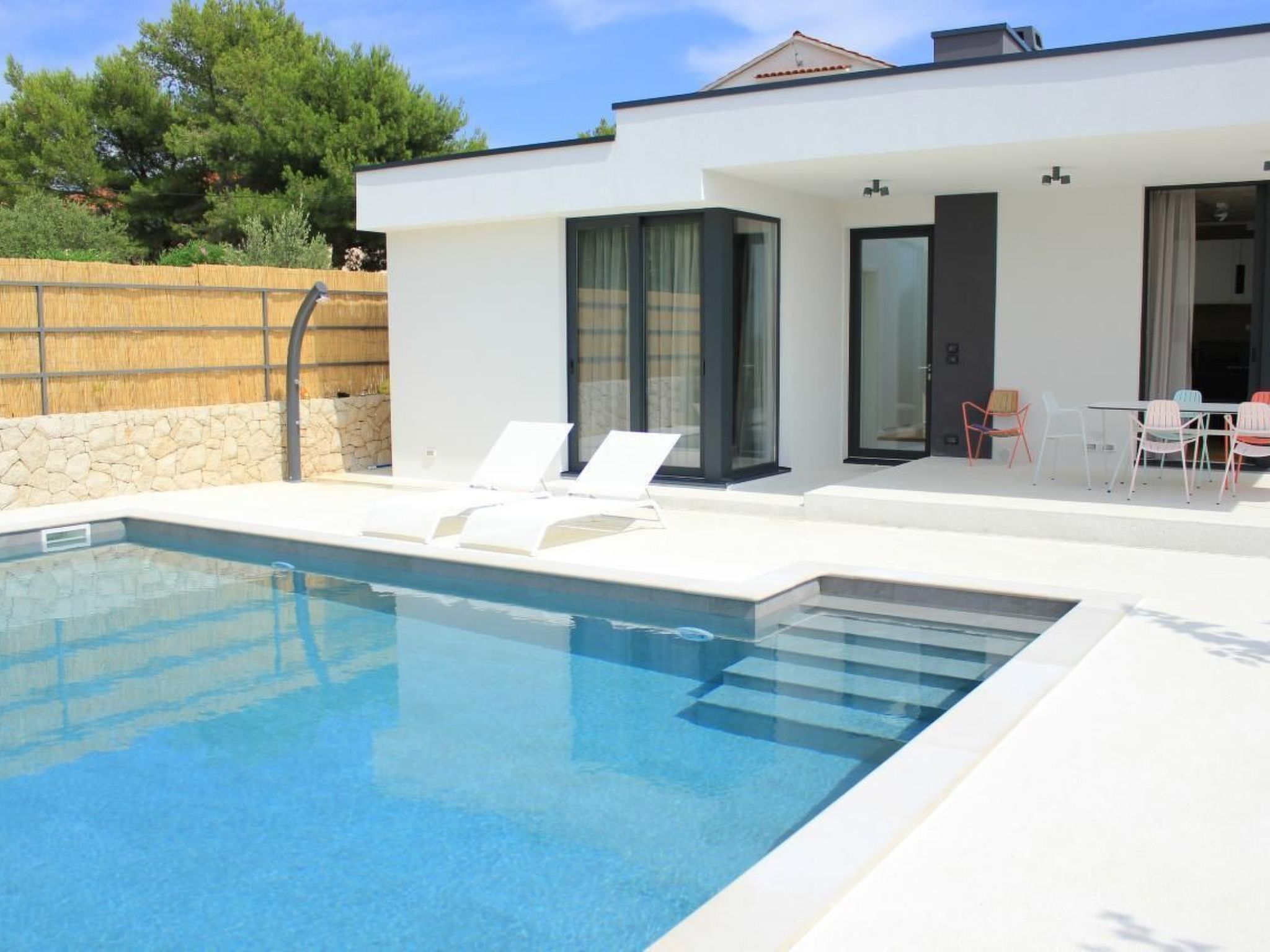 Luxuriöses Ferienhaus Sunny Garden in Barbat auf der Insel Rab