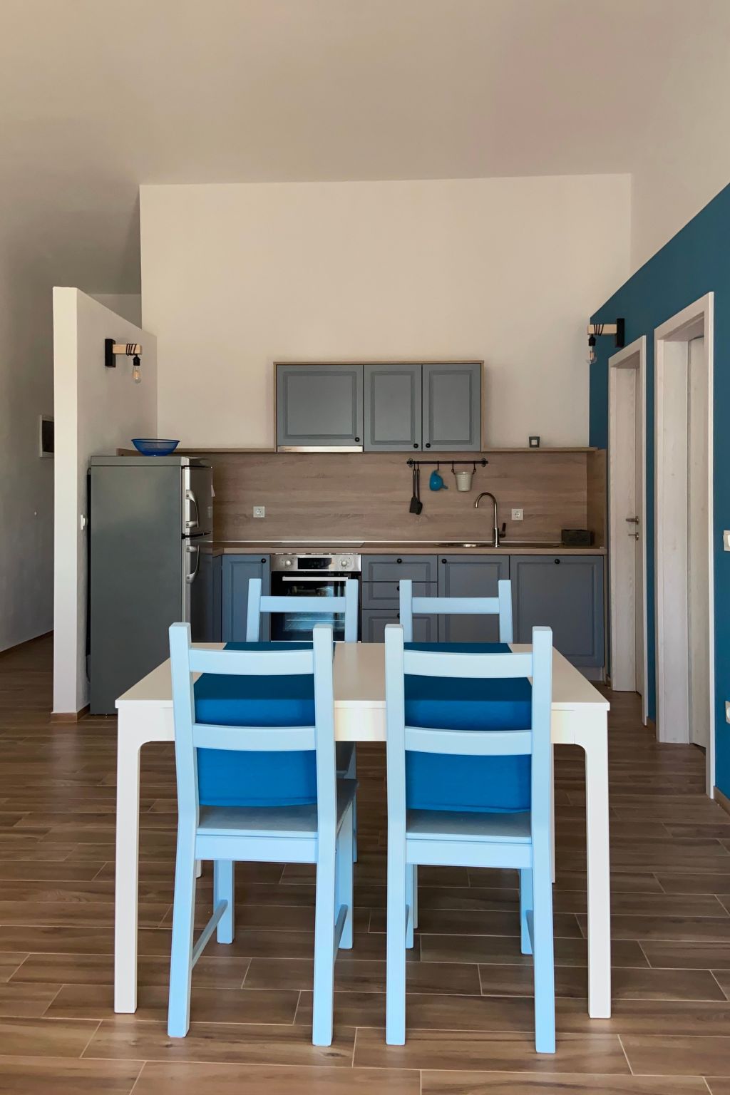 NR. 3 RELAX - APP 4-Inside