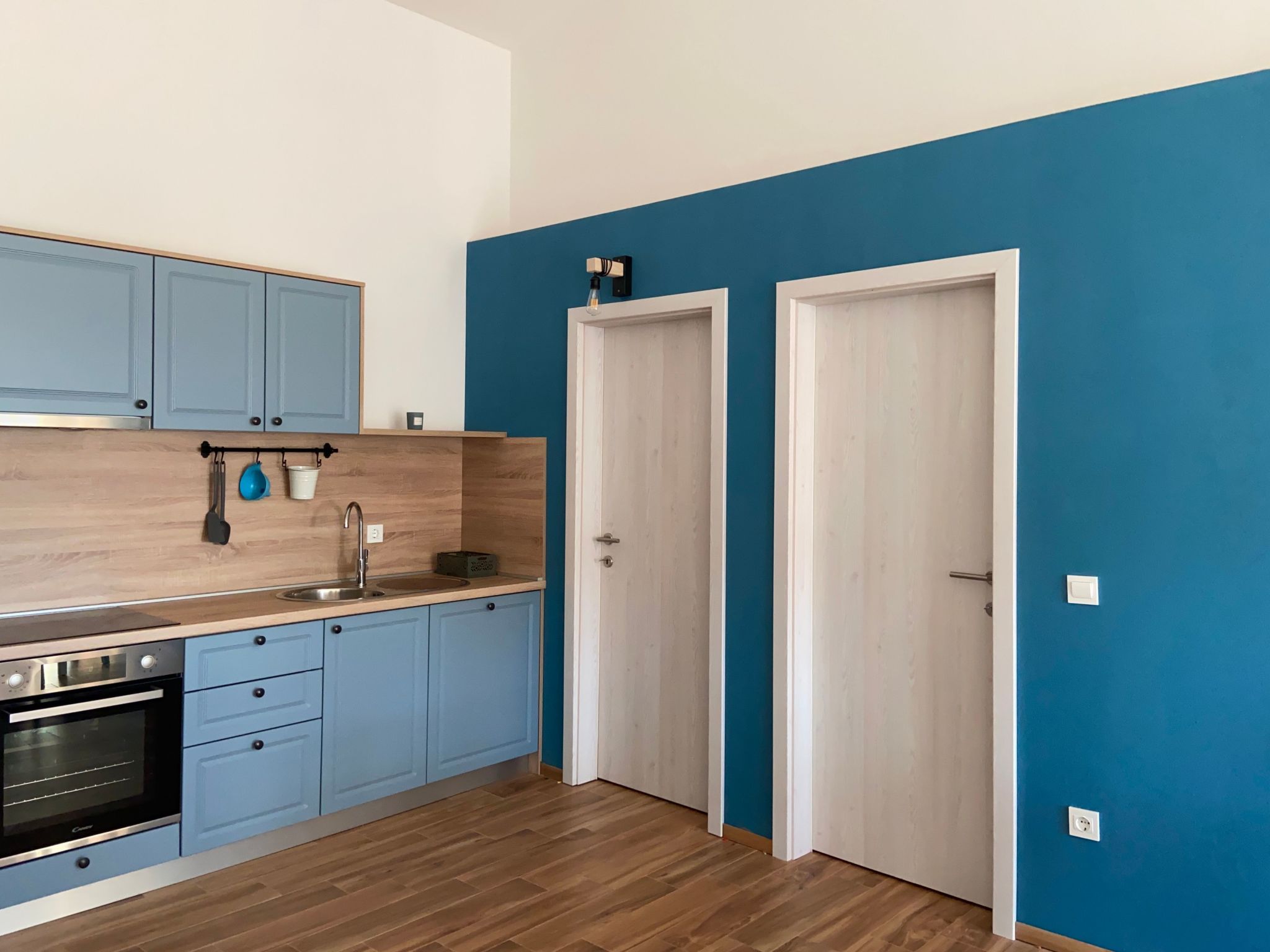 NR. 3 RELAX - APP 4-Inside