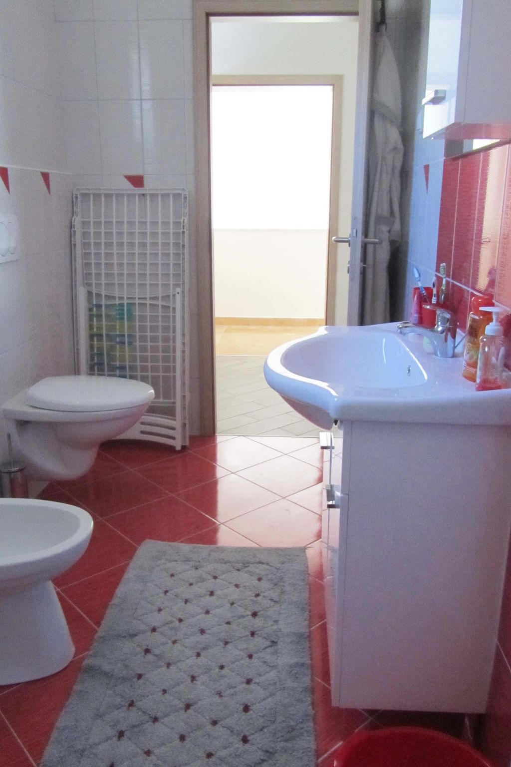 Photo of NR.2  SANDRA - APP 4