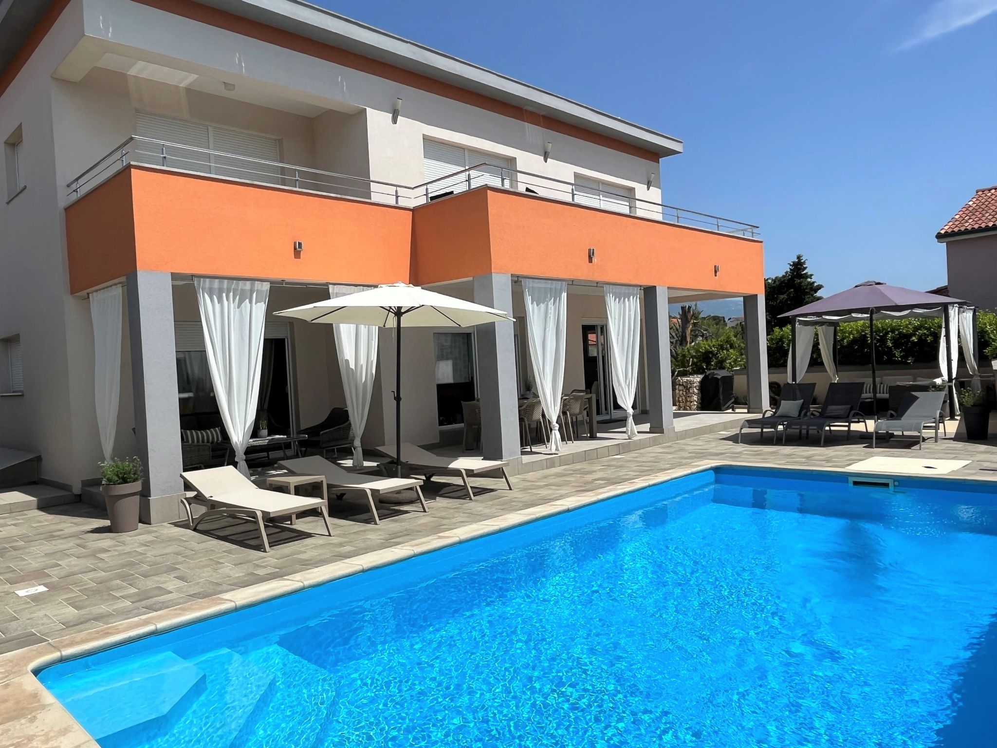 Vakantiehuis met privé zwembad in Rab/Rab (Kroatië) voor 9 personen
