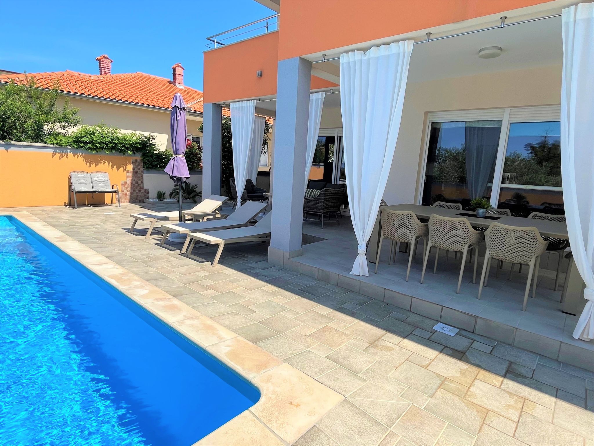 Villa Summer Escape in Barbat mit Garten und Aussicht-Binnen