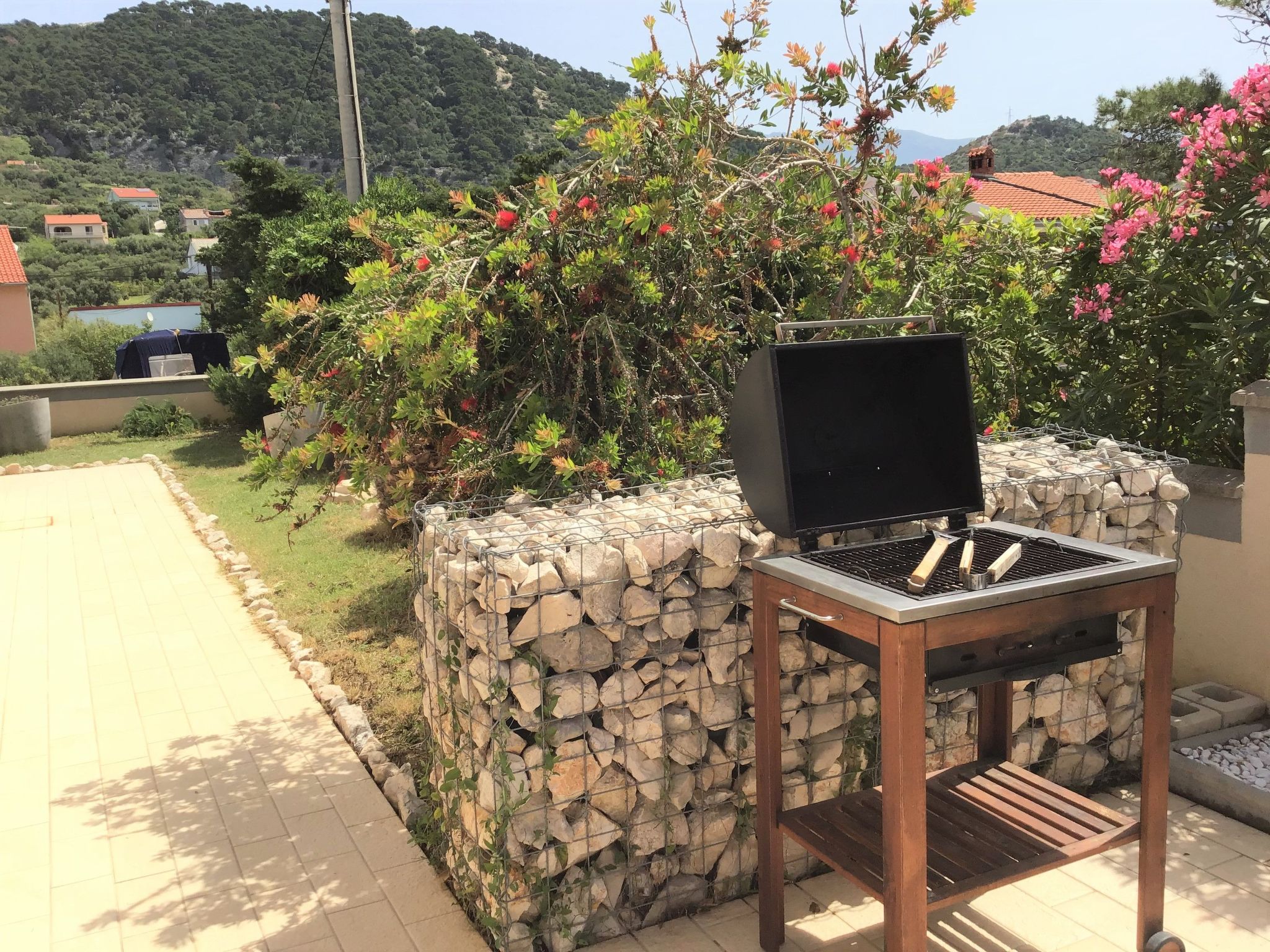 Villa Summer Escape in Barbat mit Garten und Aussicht-Binnen