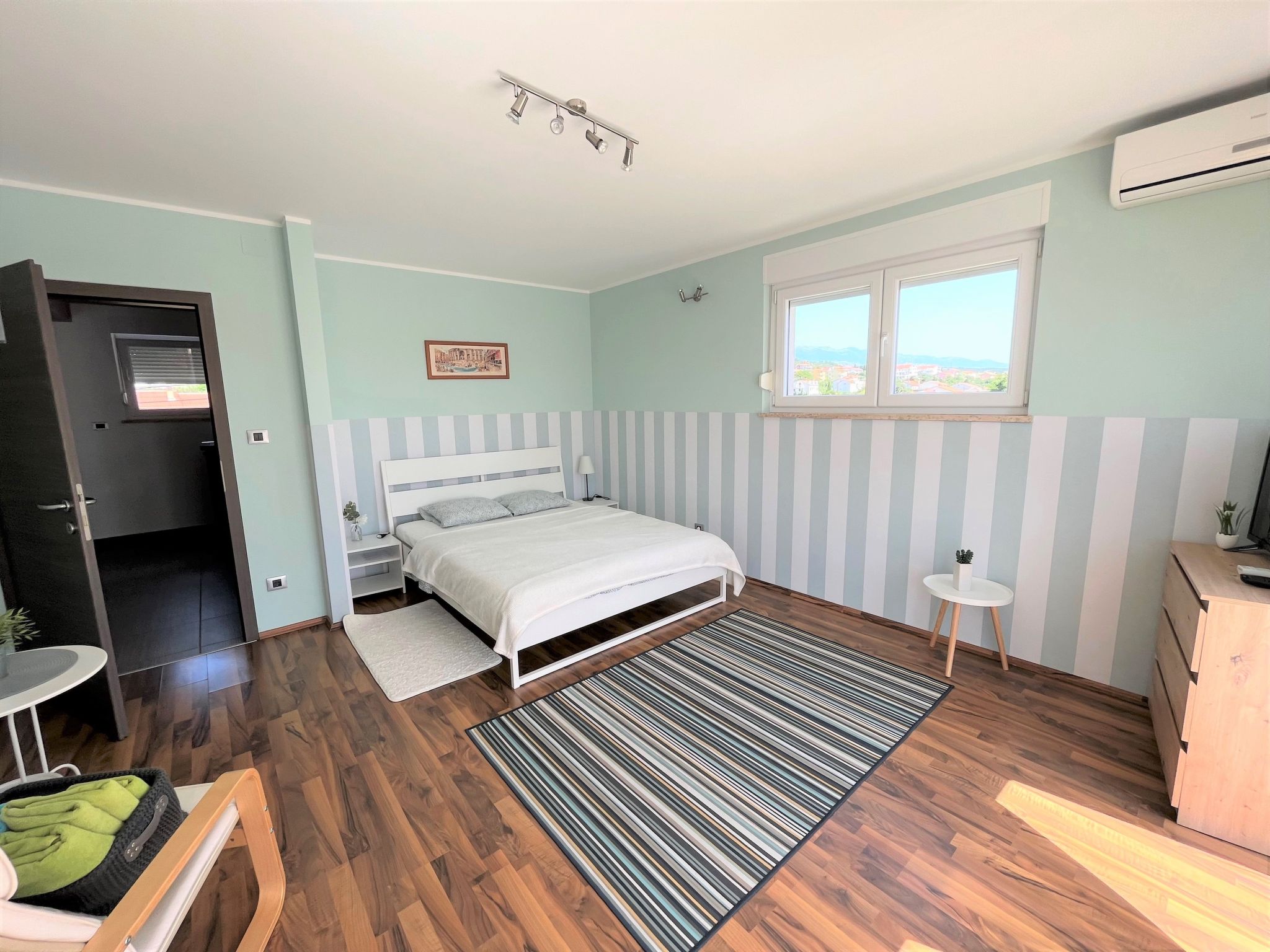 Villa Summer Escape in Barbat mit Garten und Aussicht-Binnen