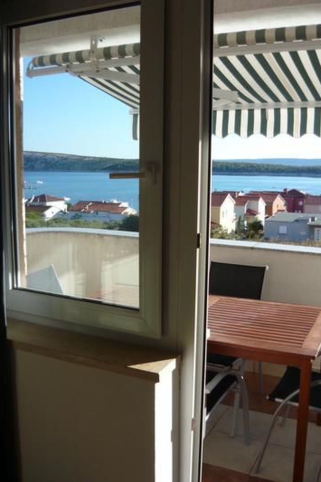 Nette Ferienwohnung mit Whirlpool und Garten-Binnen