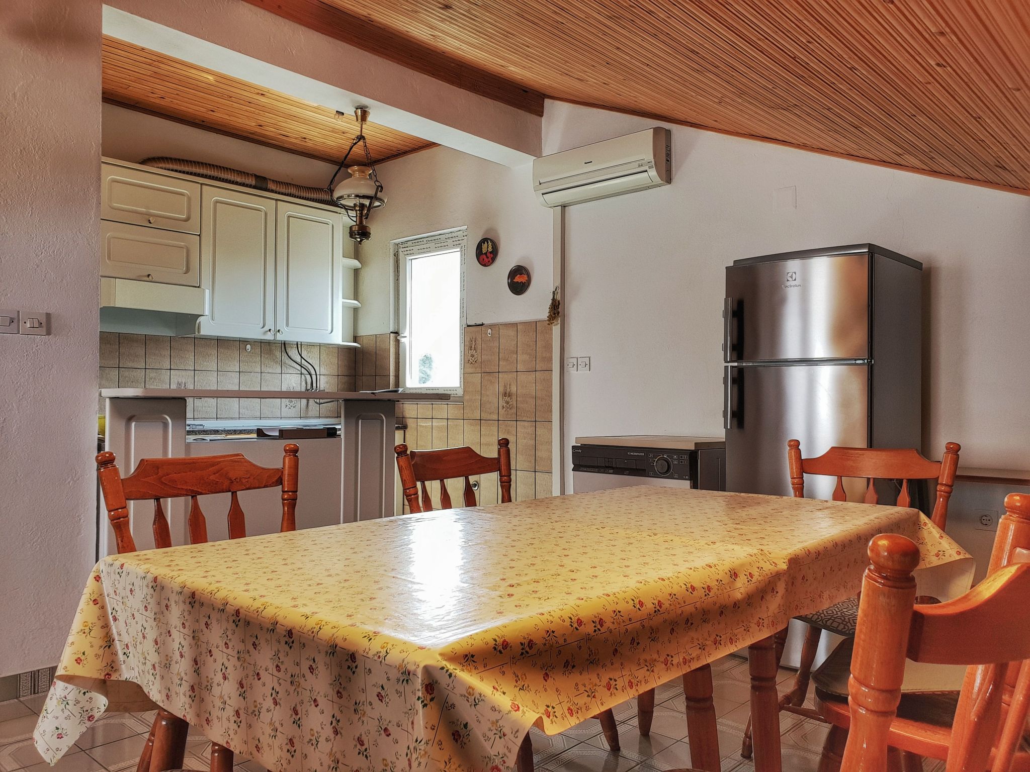 Mit Terrasse für 9 Personen