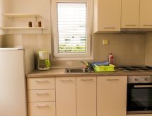 Sfeervol appartement in Palit met privé balkon op 200 meter van zee - thumbnail 5