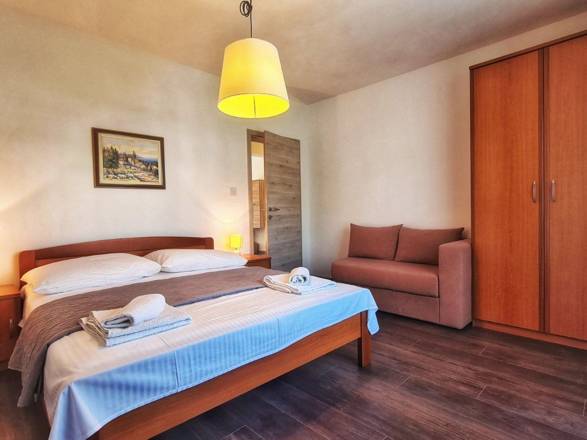 Große Wohnung in Palit mit Privatem Balkon