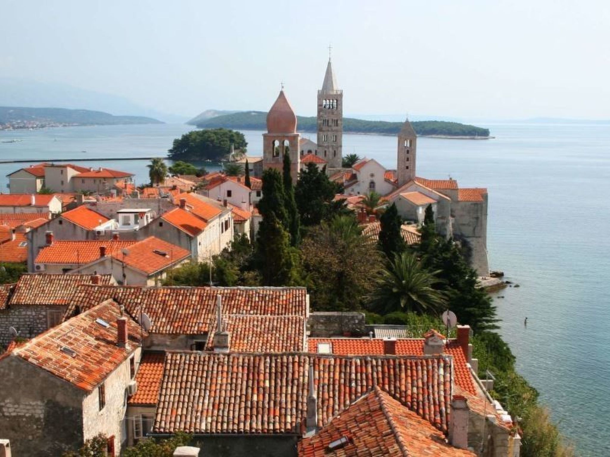 Große Wohnung in Palit mit Privatem Balkon-Image-tags.info