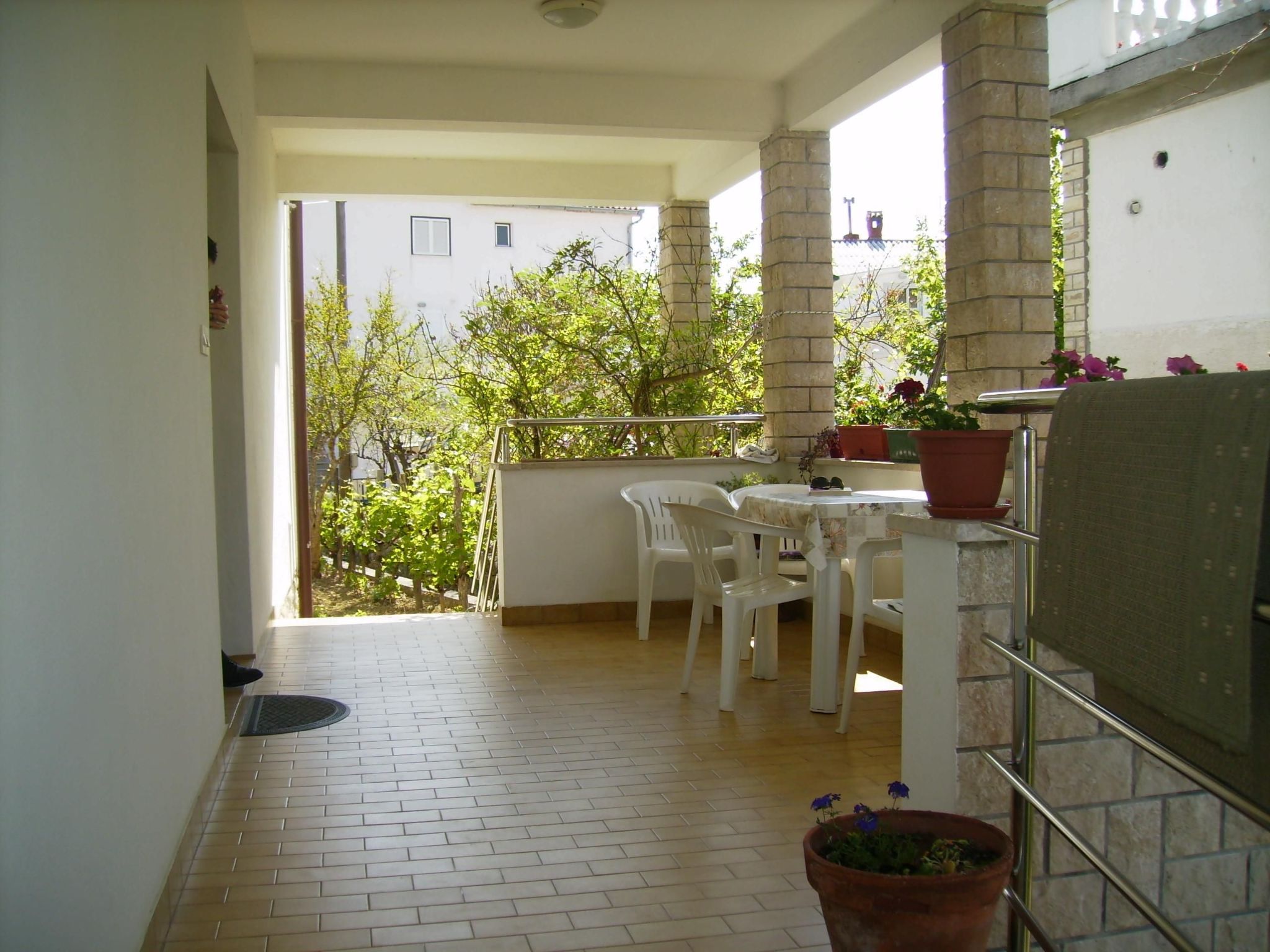 Große Wohnung in Palit mit Privatem Balkon-Image-tags.info