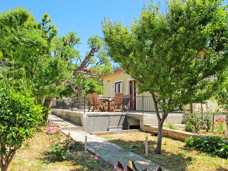 Andela (RAB170) Accommodation in Rab