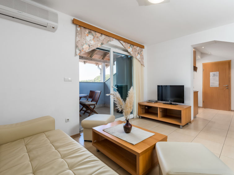 Search and Stay destination Kampor, Primorsko-goranska županija - Croatia from AU$ 155. Mare 9