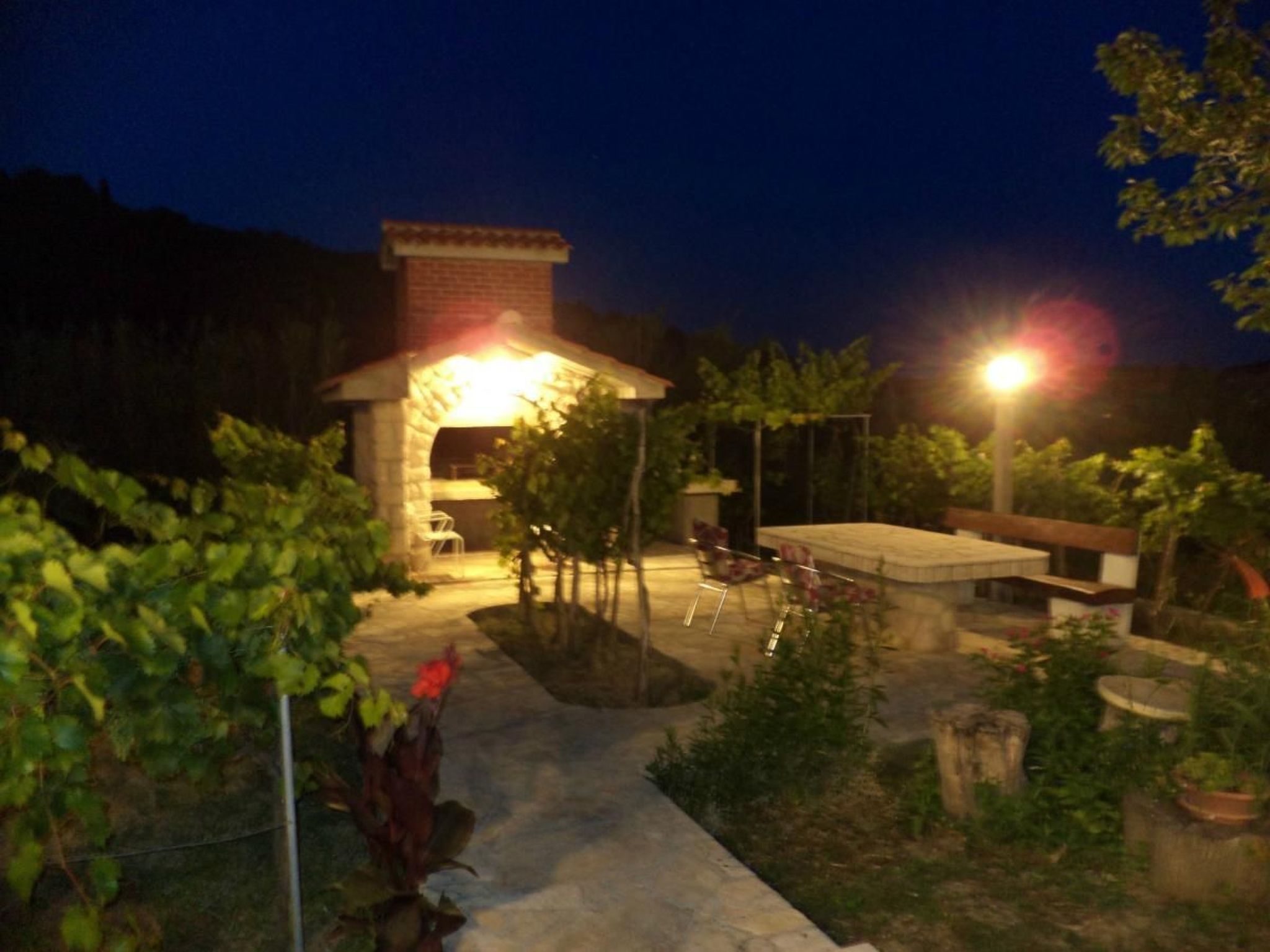 Wohnung in Kampor mit gemauertem Grill-Image-tags.info