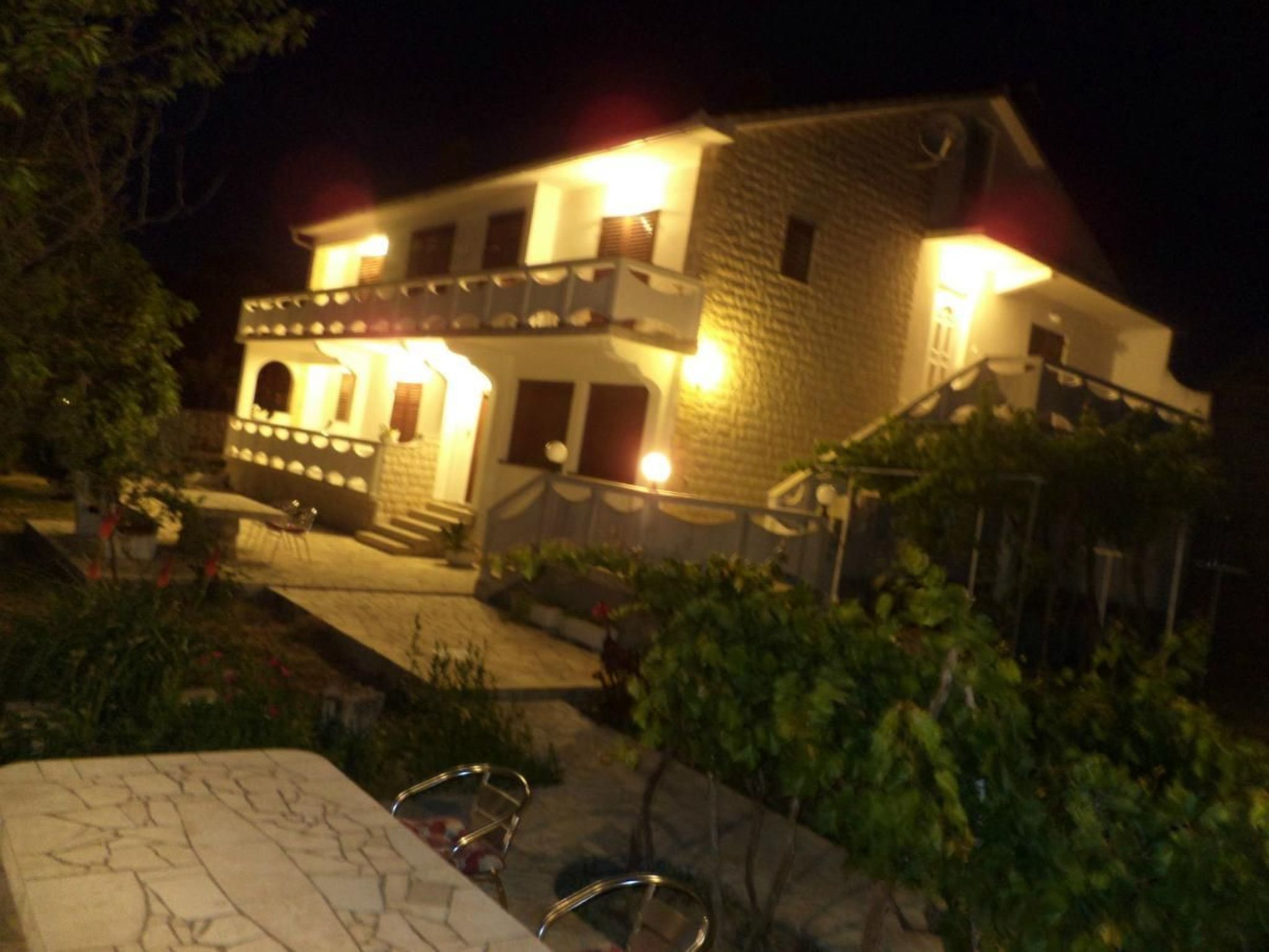 Wohnung in Kampor mit gemauertem Grill-Image-tags.info