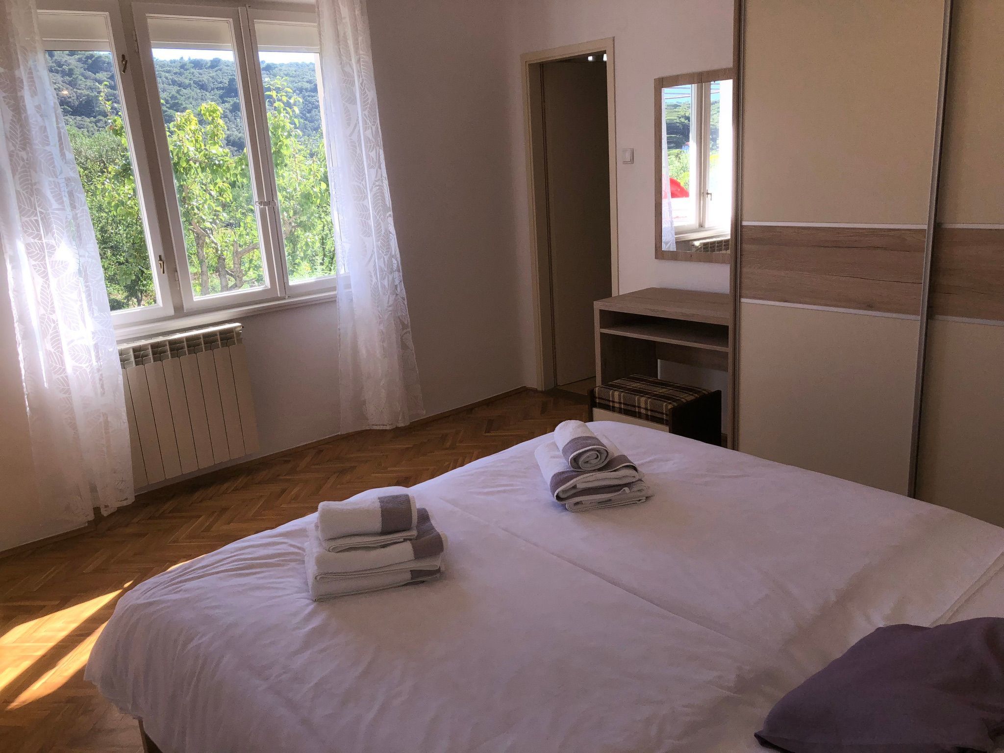 Erdgeschosswohnung mit Terrasse für sechs Personen-Binnen