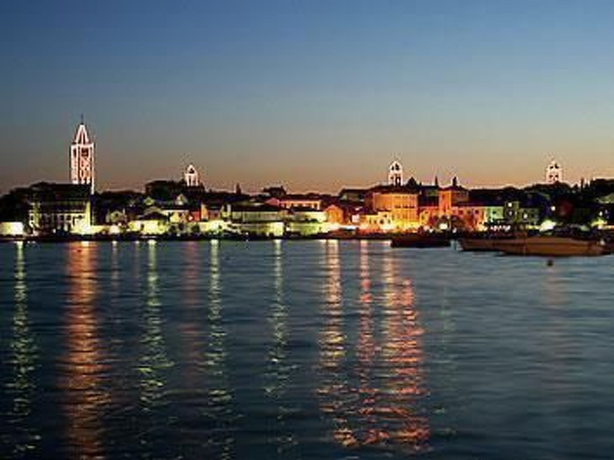 Erdgeschosswohnung mit Terrasse für sechs Personen-Binnen