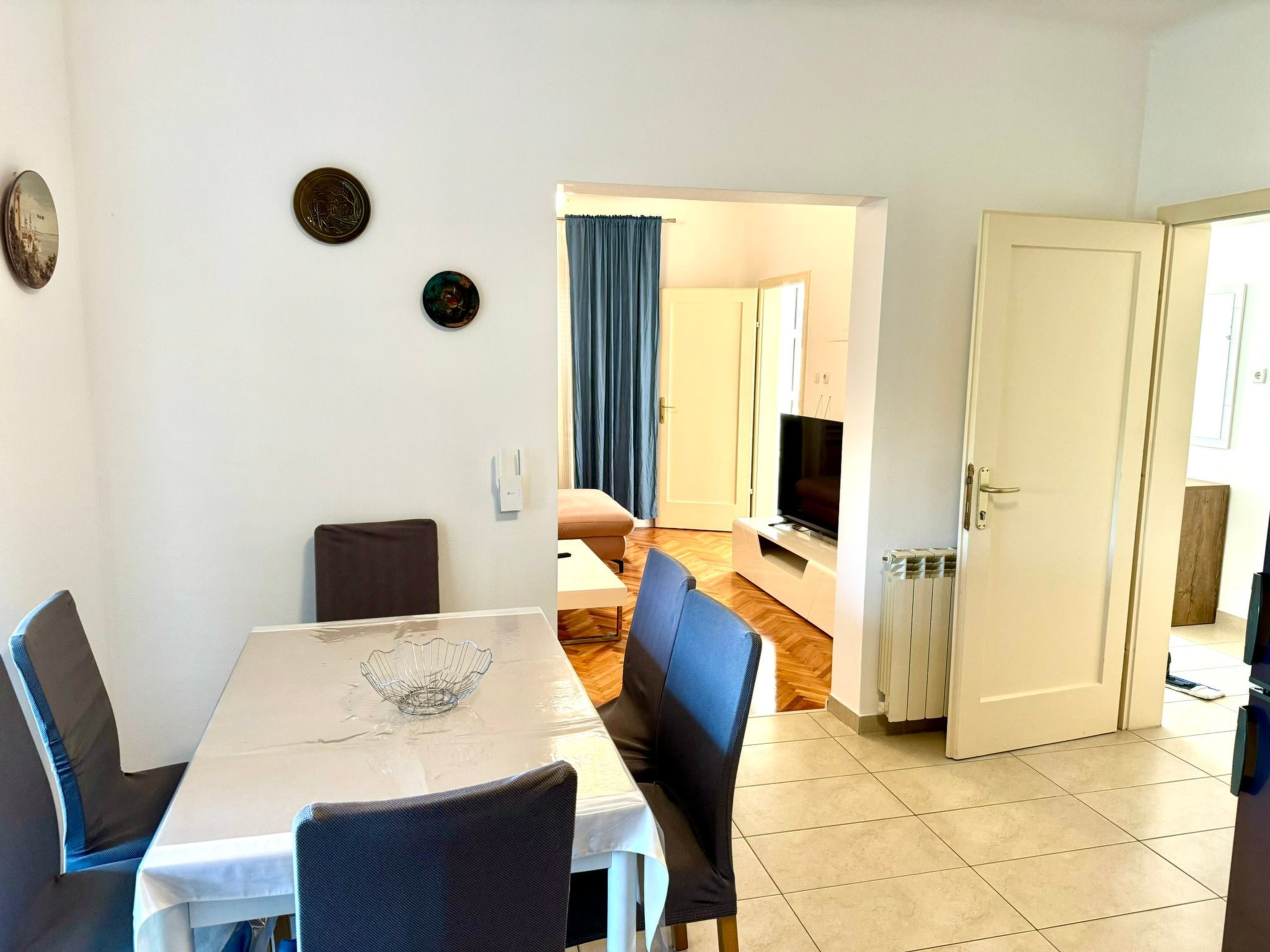 Erdgeschosswohnung mit Terrasse für sechs Personen-Binnen