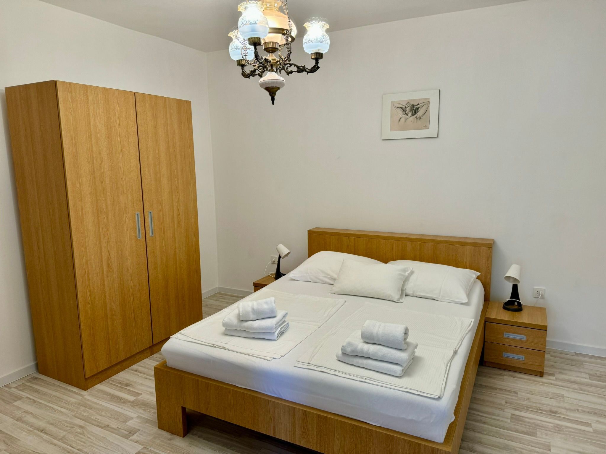 Erdgeschosswohnung mit Terrasse für sechs Personen-Binnen