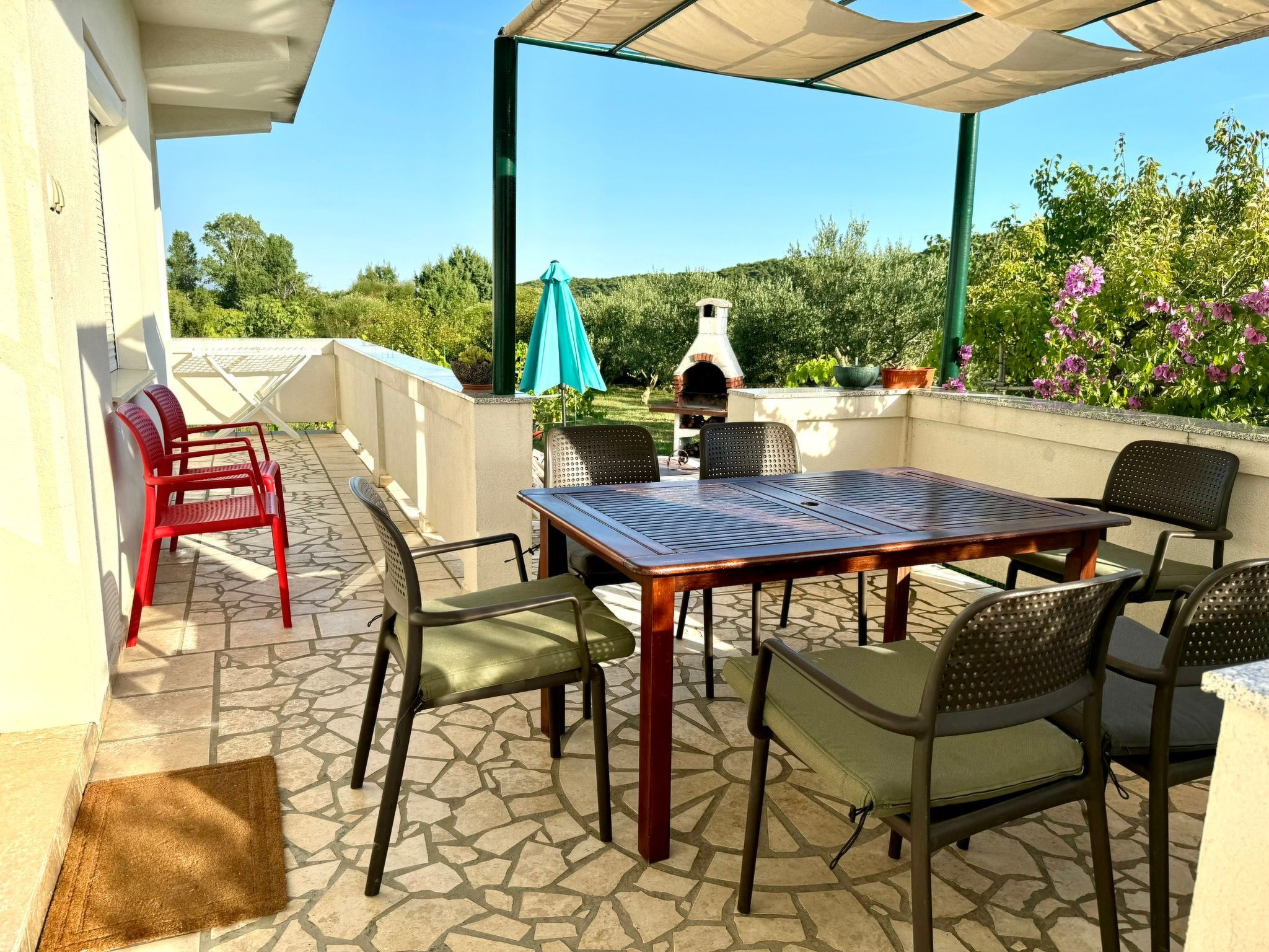 Erdgeschosswohnung mit Terrasse für sechs Personen-Binnen