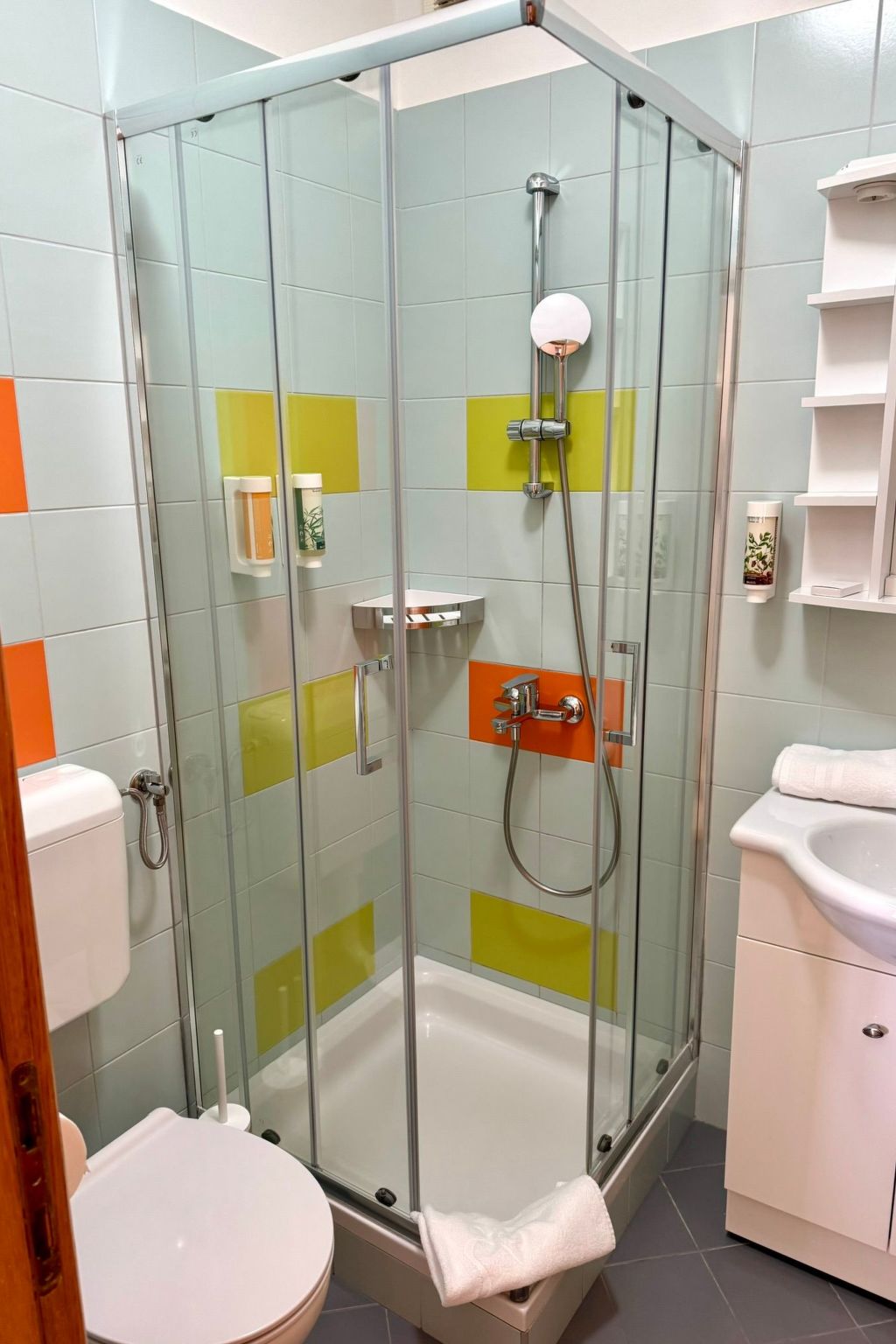 Geräumige Ferienwohnung mit Meerblick-Image-tags.info