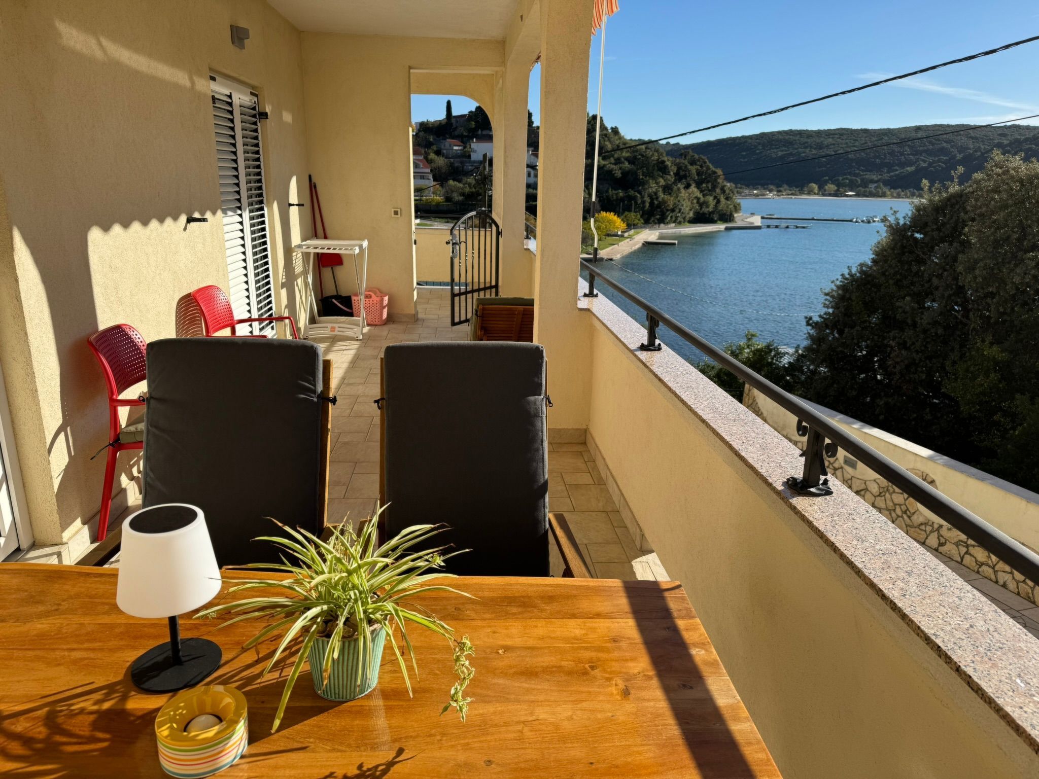 Geräumige Ferienwohnung mit Meerblick-Image-tags.info