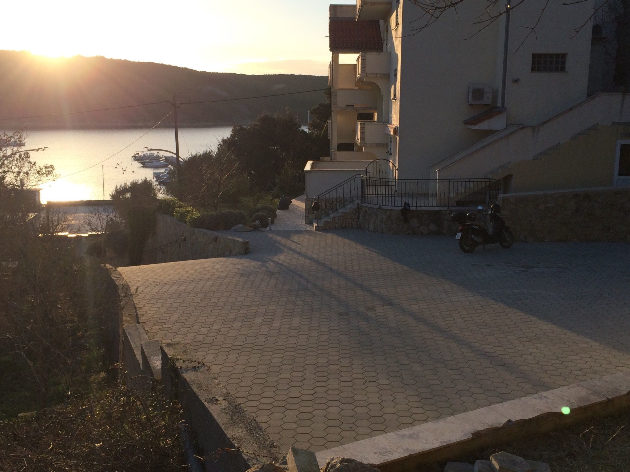 Mit Blick auf das Wasser-Image-tags.info