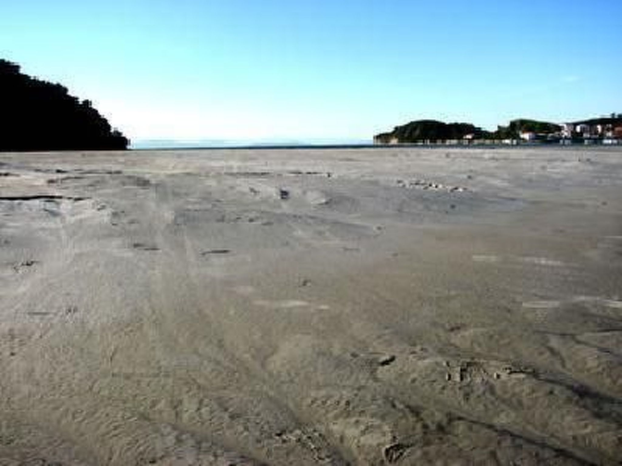 Mit Blick auf das Wasser