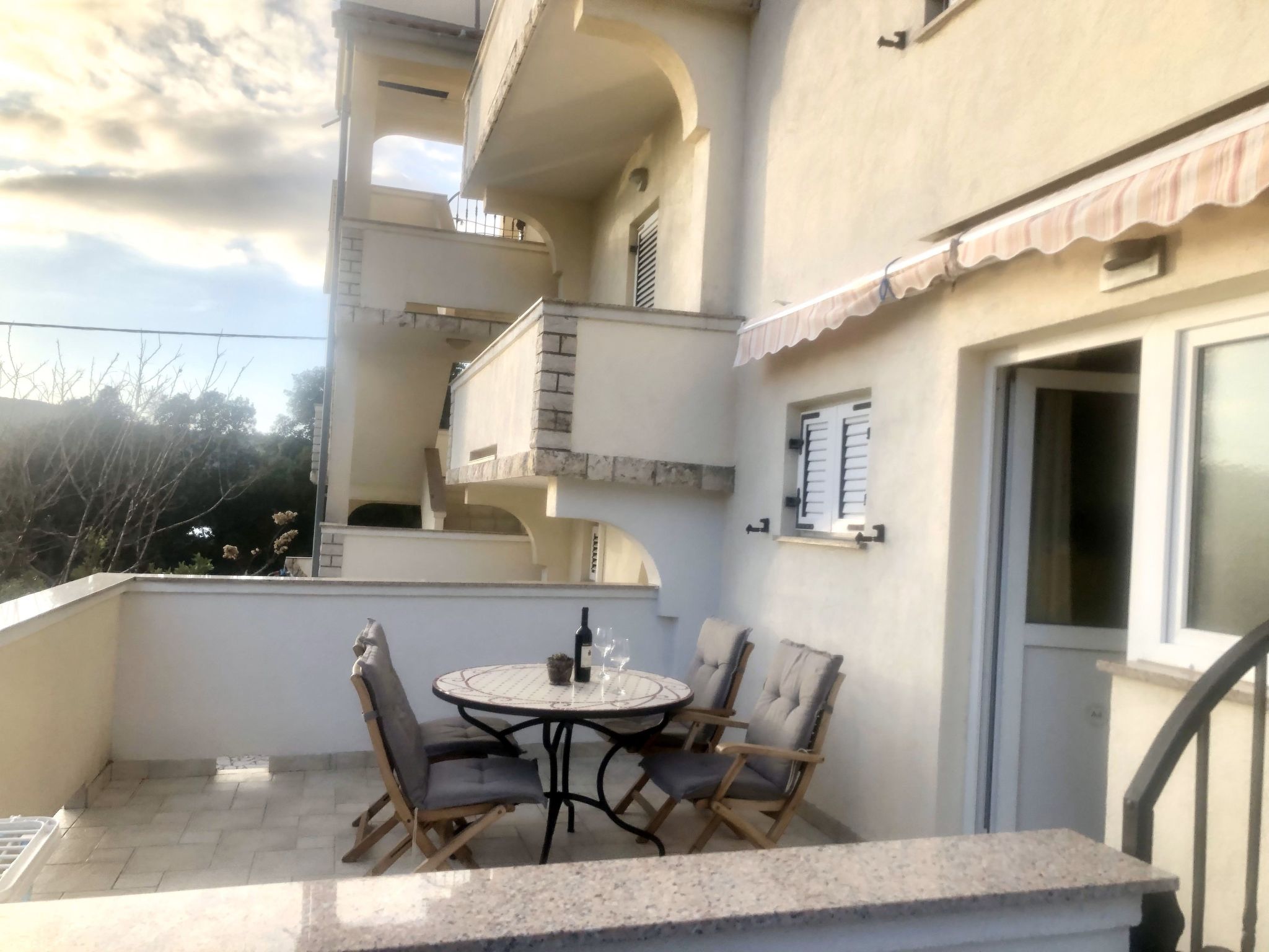 Mit Blick auf das Wasser-Image-tags.info