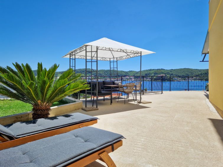 4-persoons appartement met zeezicht in Supetarska Draga, Rab in Rab/Supetarska Draga