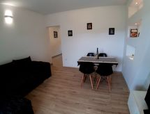 Appartement Marica met balkon en prachtig uitzicht op zee nabij strand - thumbnail 3