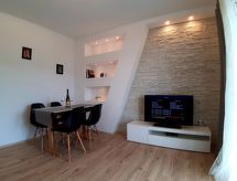 Appartement Marica met balkon en prachtig uitzicht op zee nabij strand - thumbnail 5