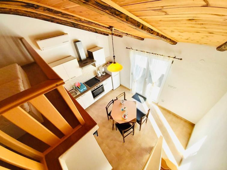 4-persoons appartement aan zee in Supetarska Draga, Rab in Rab/Supetarska Draga