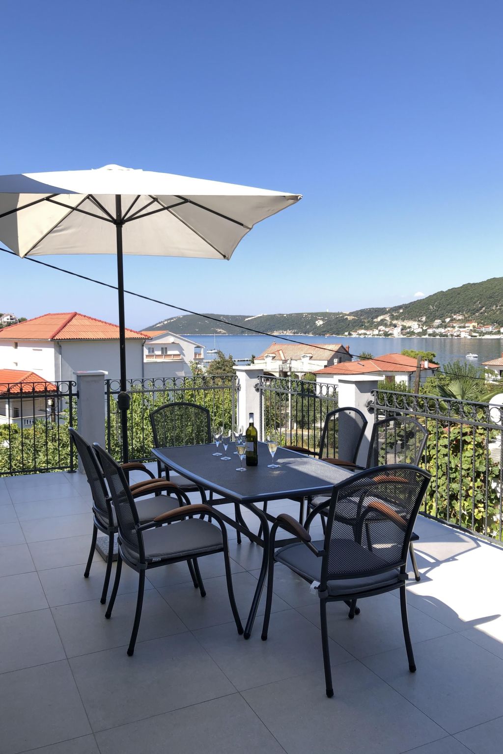 Rab accommodation cottages for rent in Rab apartments to rent in Rab holiday homes to rent in Rab