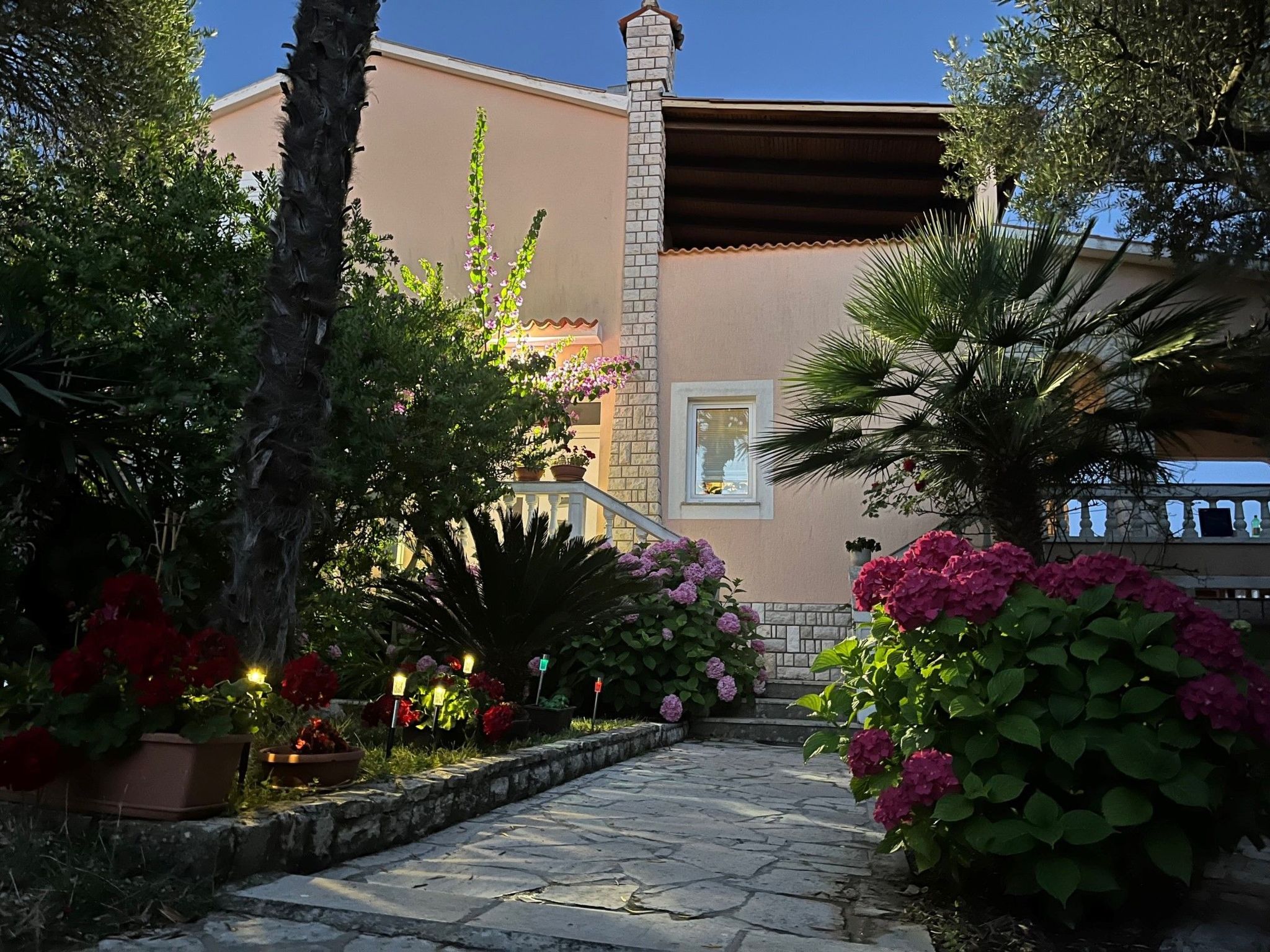 Photo of mit Terrasse